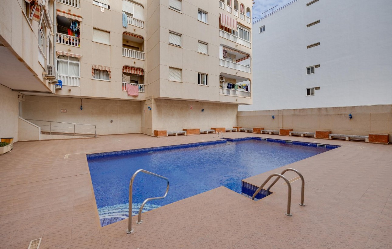 Sale - Apartment - Torrevieja - Acequion