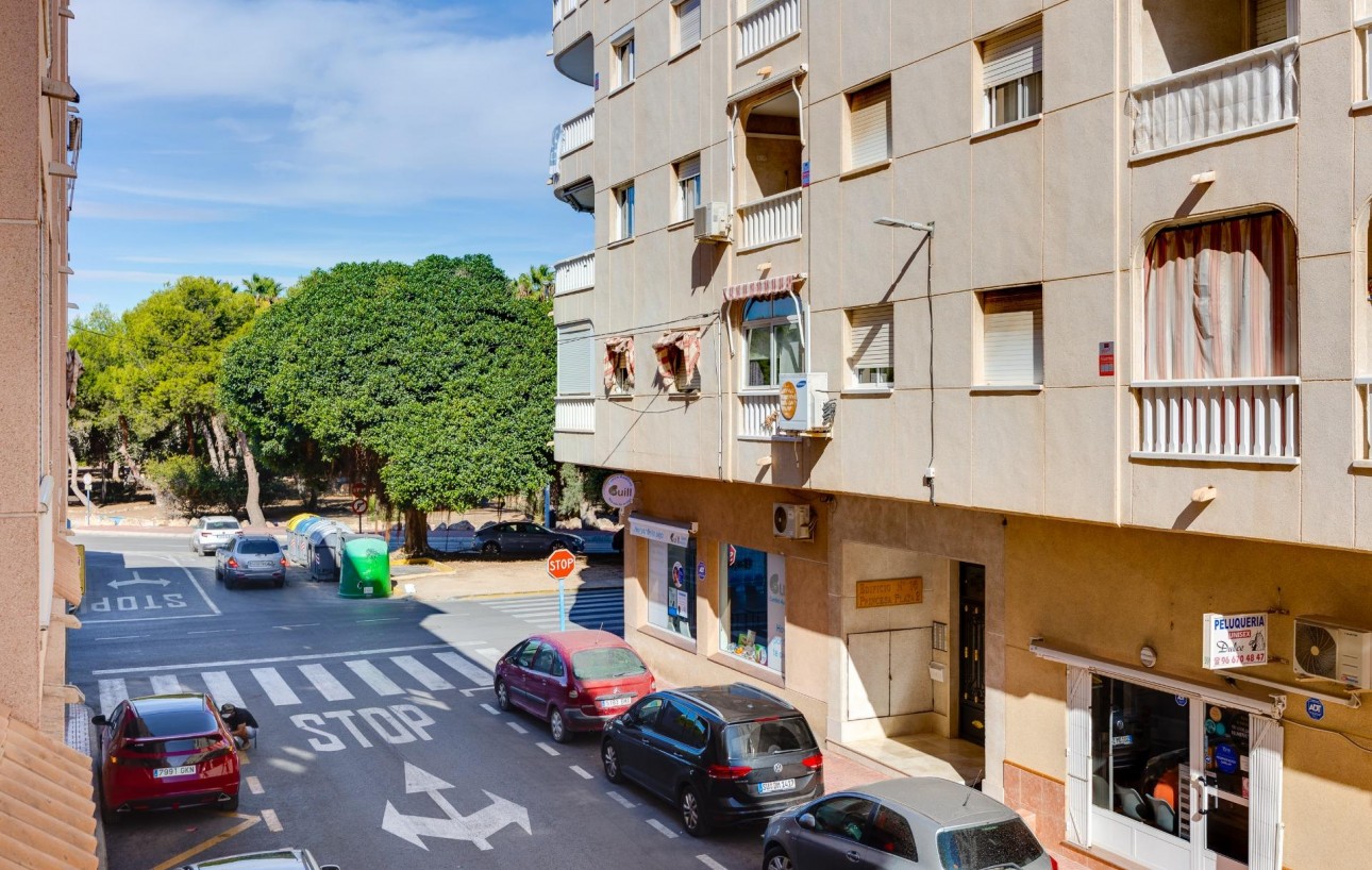 Sale - Apartment - Torrevieja - Acequion