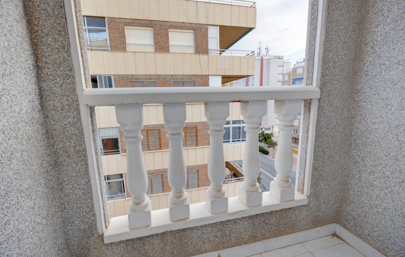 Sale - Apartment - Torrevieja - Acequion