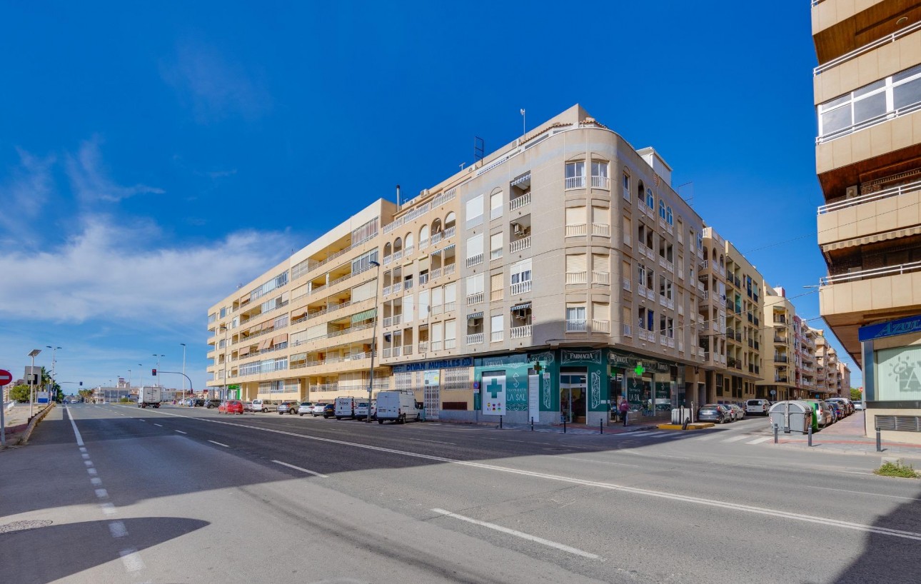 Sale - Apartment - Torrevieja - Acequion