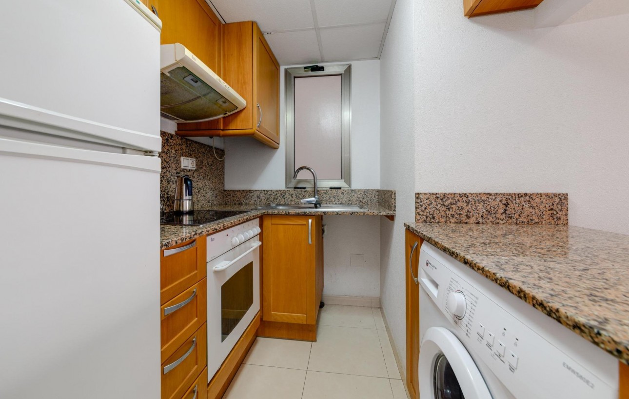 Sale - Apartment - Torrevieja - Playa de los locos