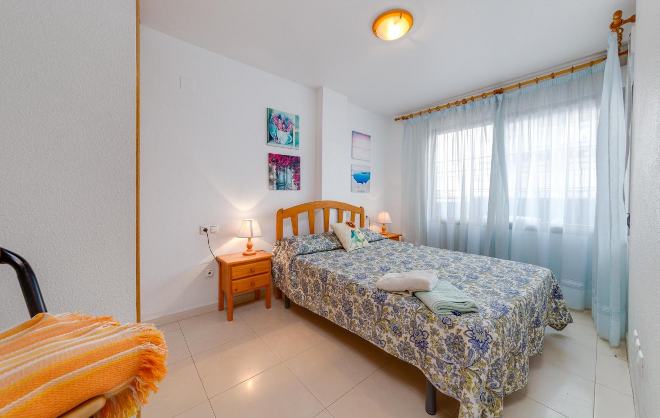 Resale - Wohnung - Torrevieja - Playa de los locos