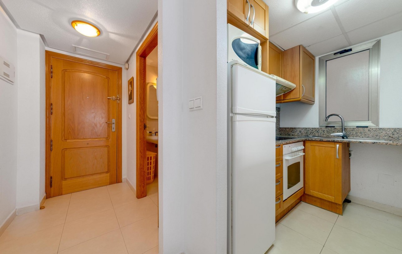 Sale - Apartment - Torrevieja - Playa de los locos