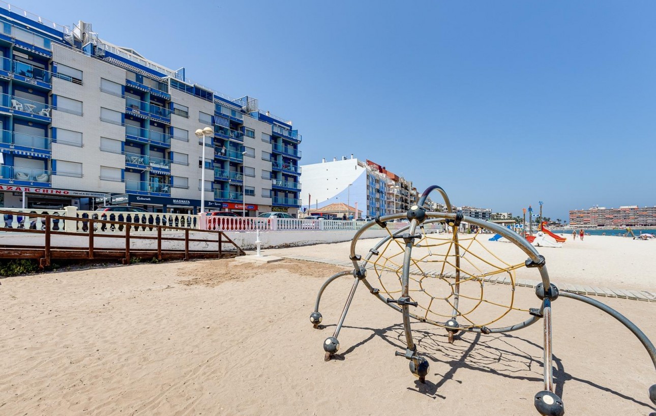 Resale - Wohnung - Torrevieja - Playa de los locos