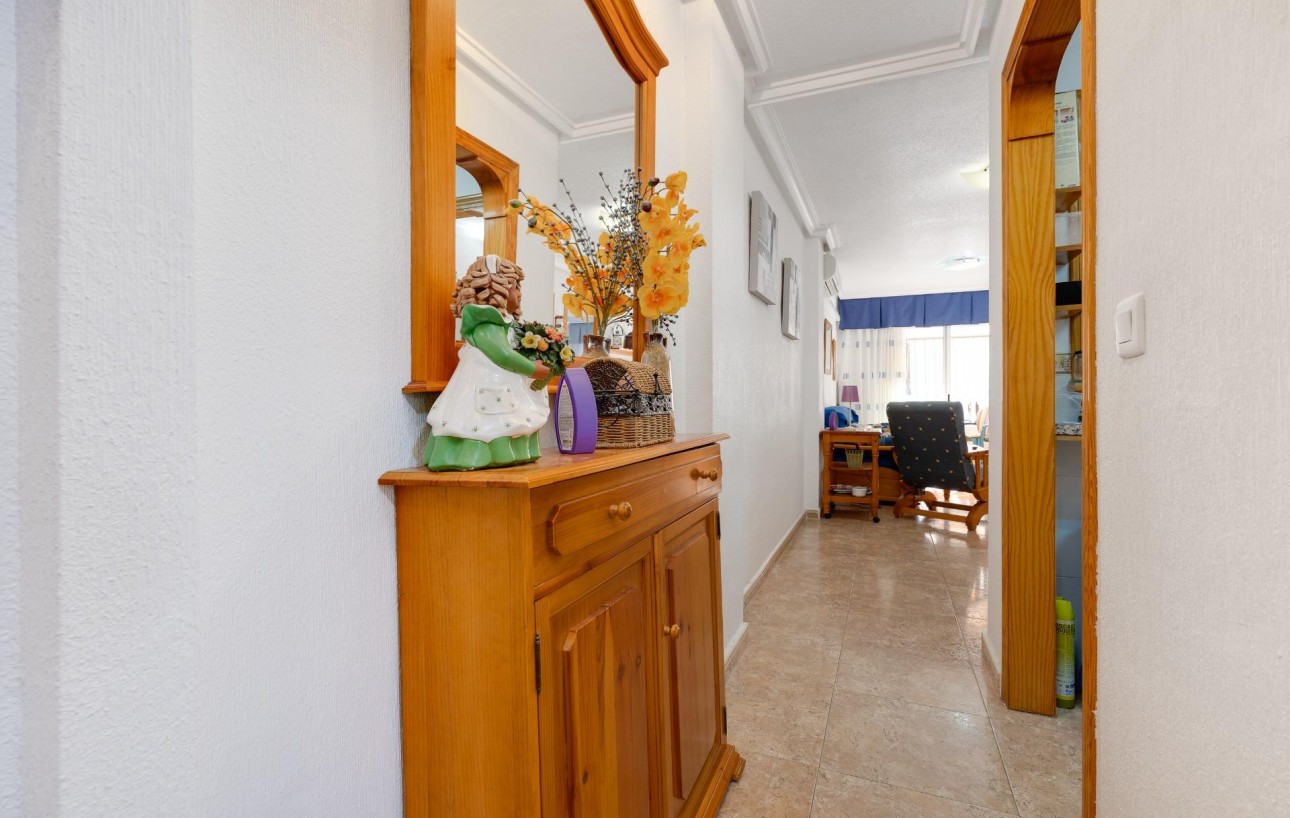 Resale - Wohnung - Torrevieja - Playa de los locos