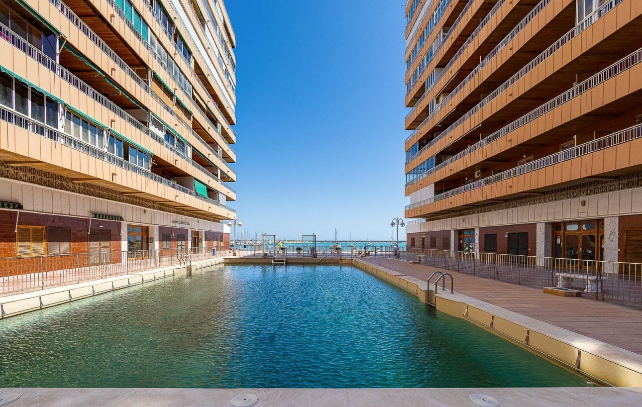 Sale - Apartment - Torrevieja - Acequion