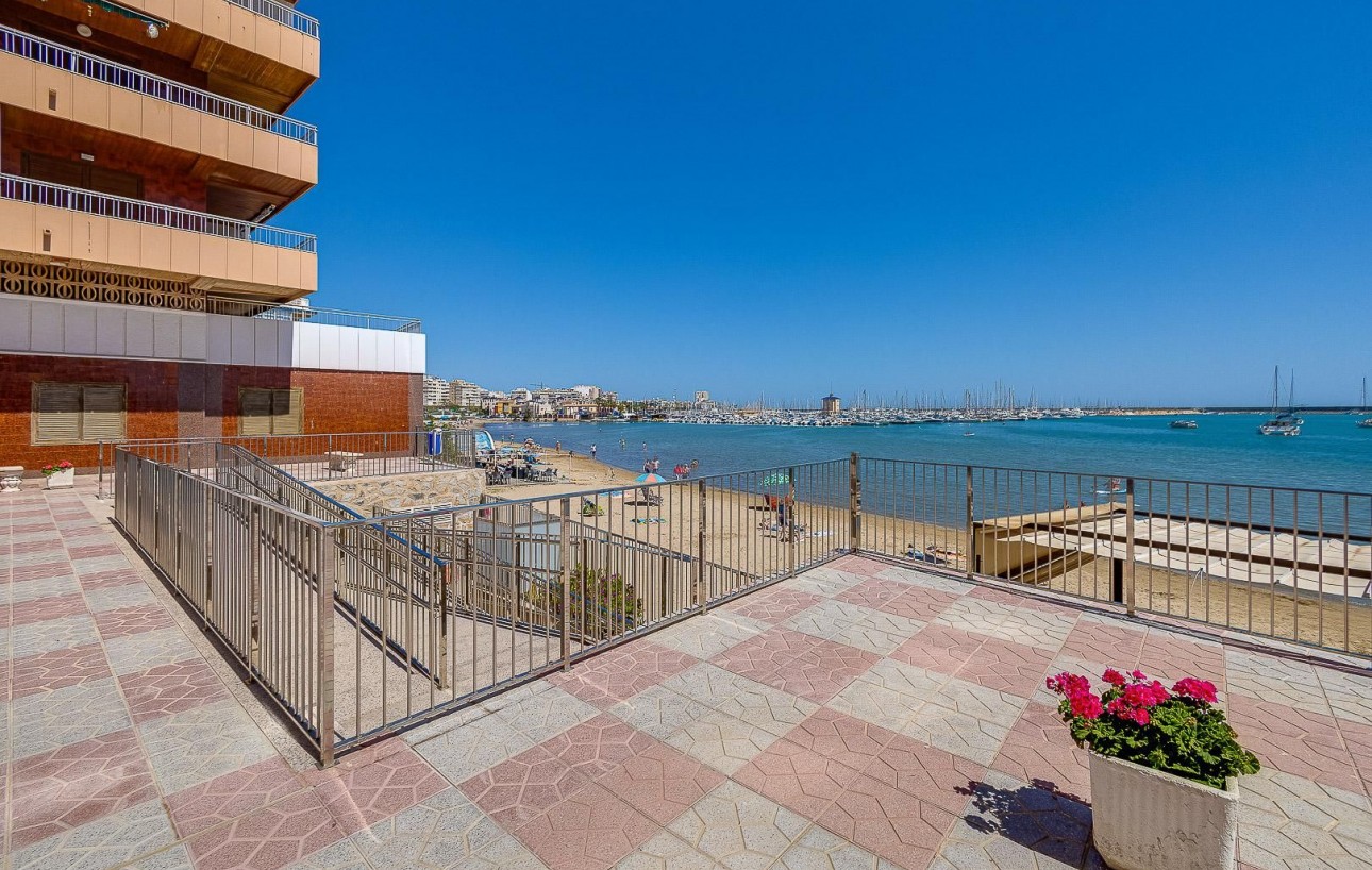 Sale - Apartment - Torrevieja - Acequion