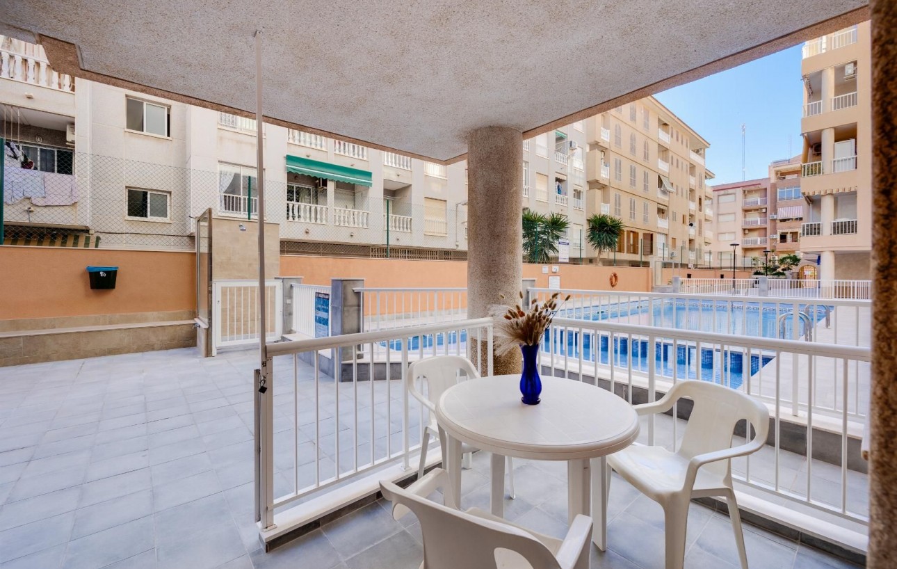 Sale - Apartment - Torrevieja - Acequion