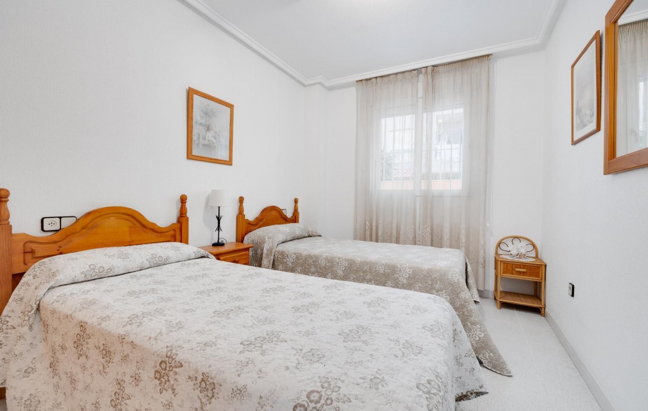 Sale - Apartment - Torrevieja - Acequion