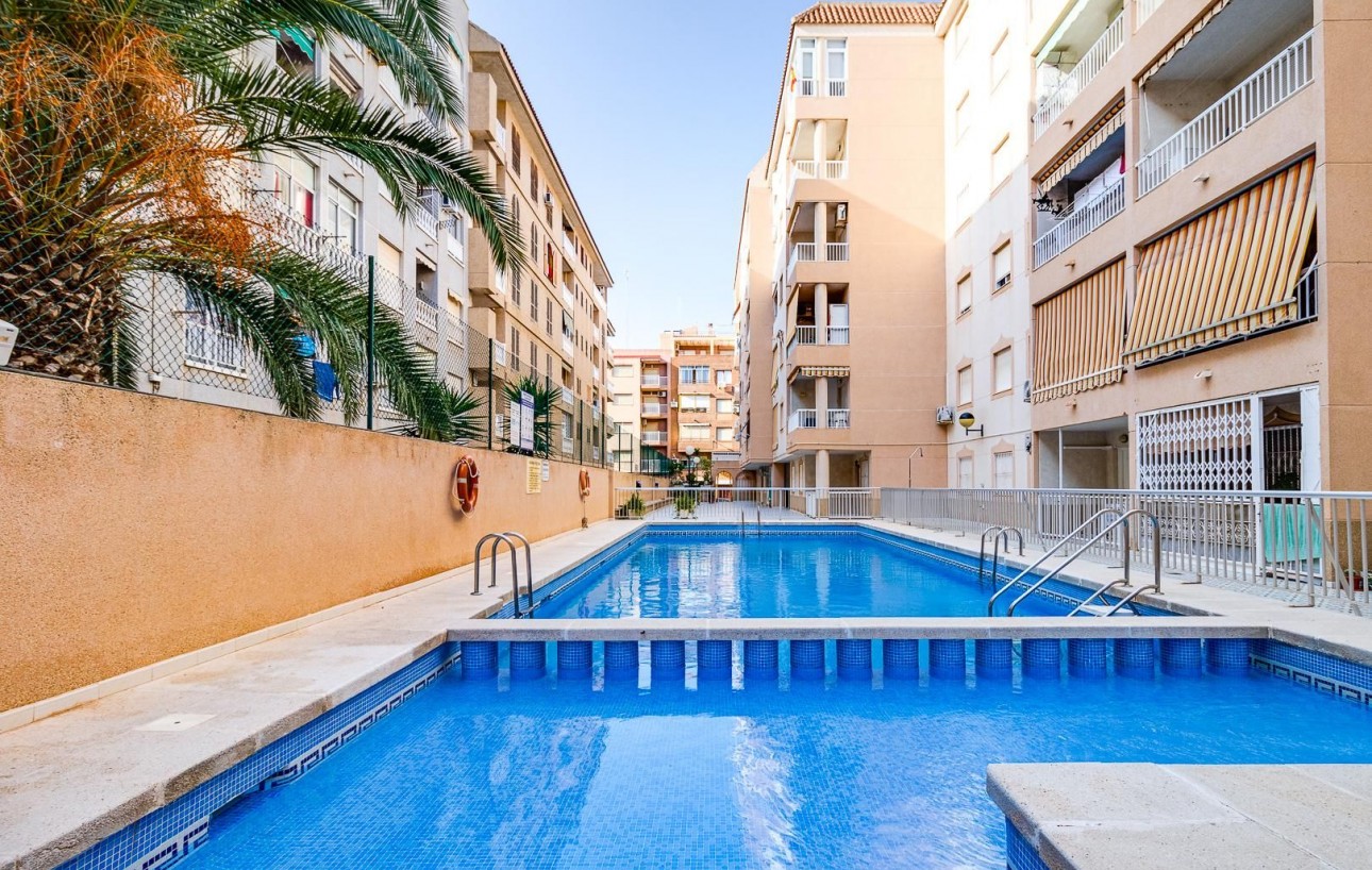 Sale - Apartment - Torrevieja - Acequion