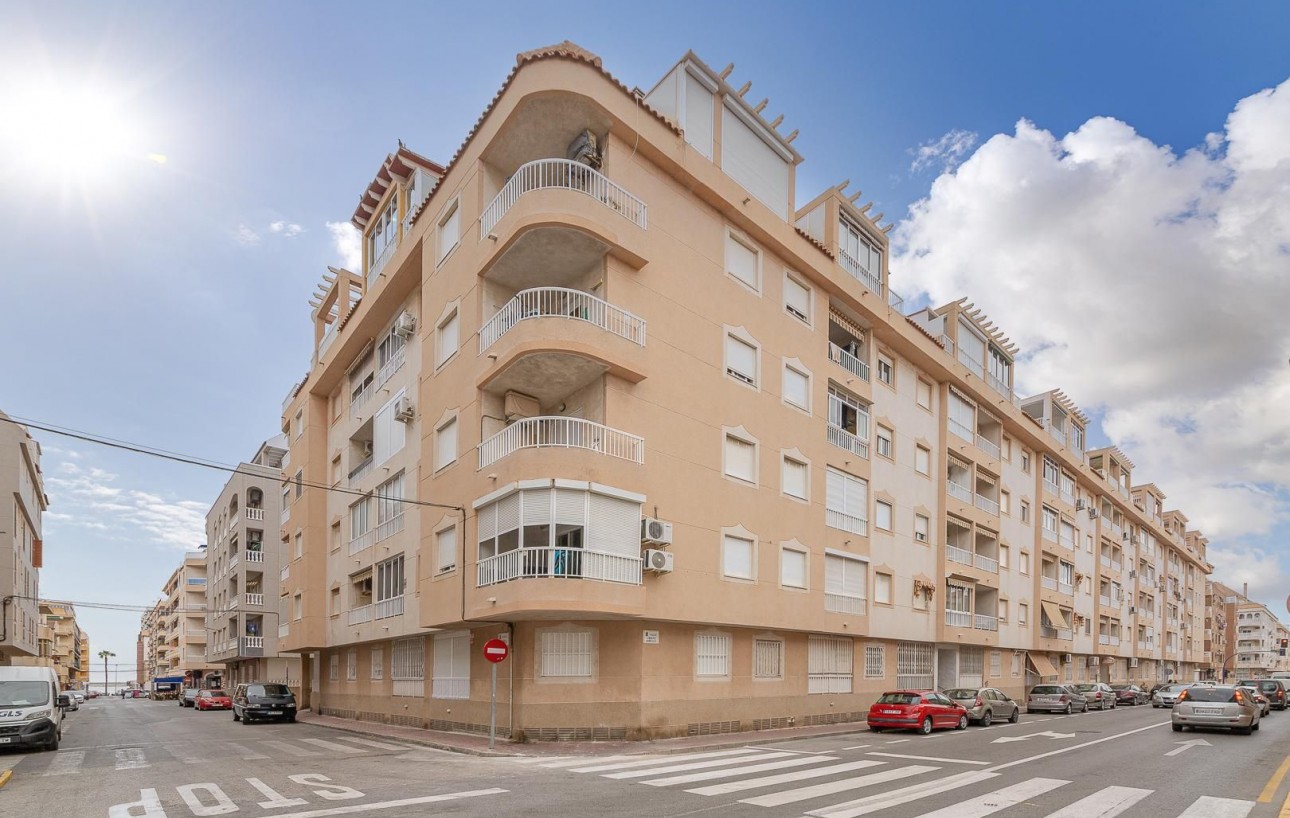 Sale - Apartment - Torrevieja - Acequion