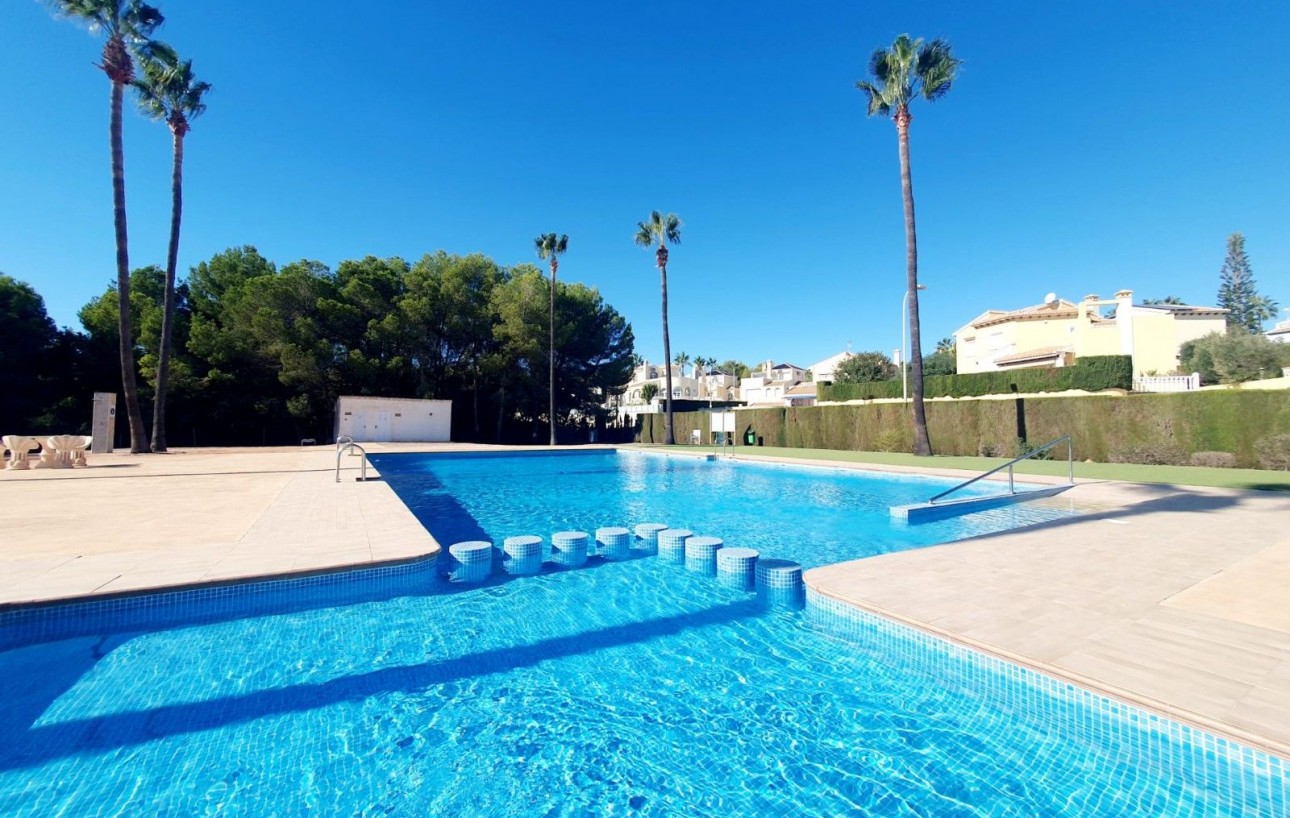 Resale - Radhus - Orihuela Costa - Montezenia