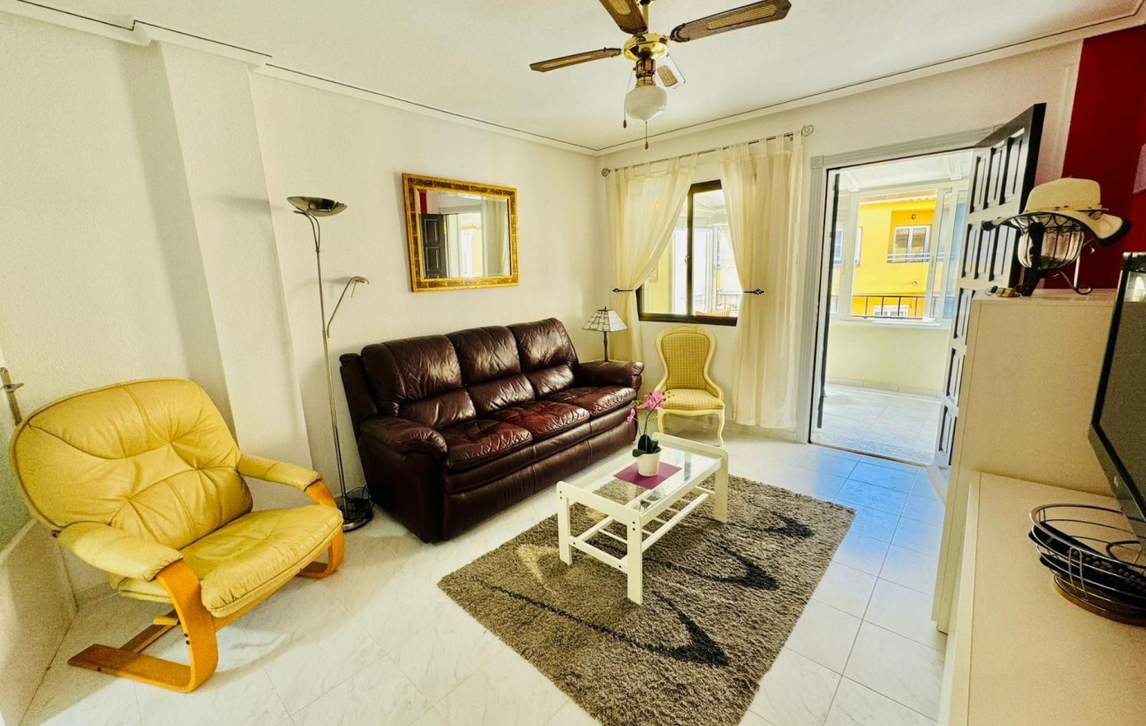 Sale - Apartment - Torrevieja - Eliseos playa