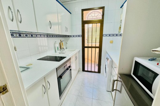 Sale - Apartment - Torrevieja - Eliseos playa