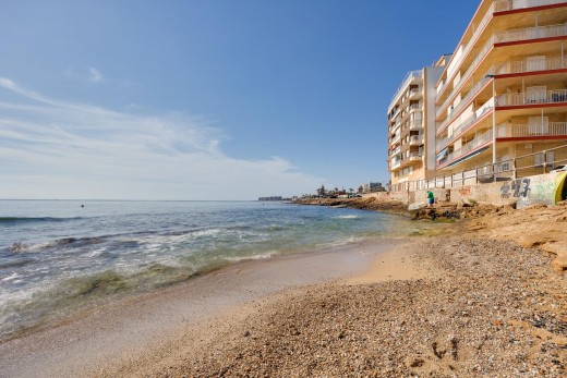 Resale - Lägenhet - Torrevieja - Playa de los Naufragos