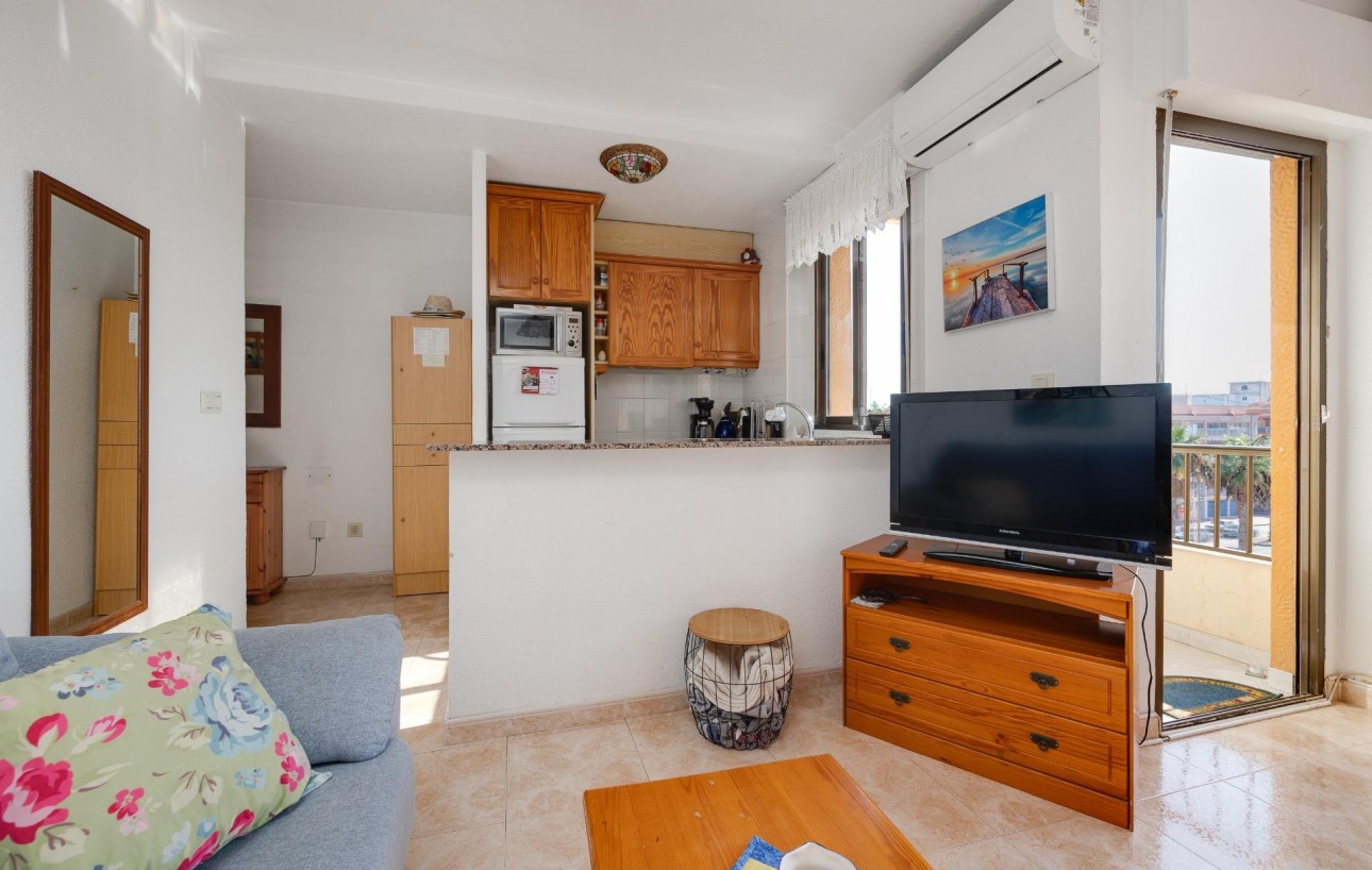 Resale - Wohnung - Torrevieja - Playa de los Naufragos