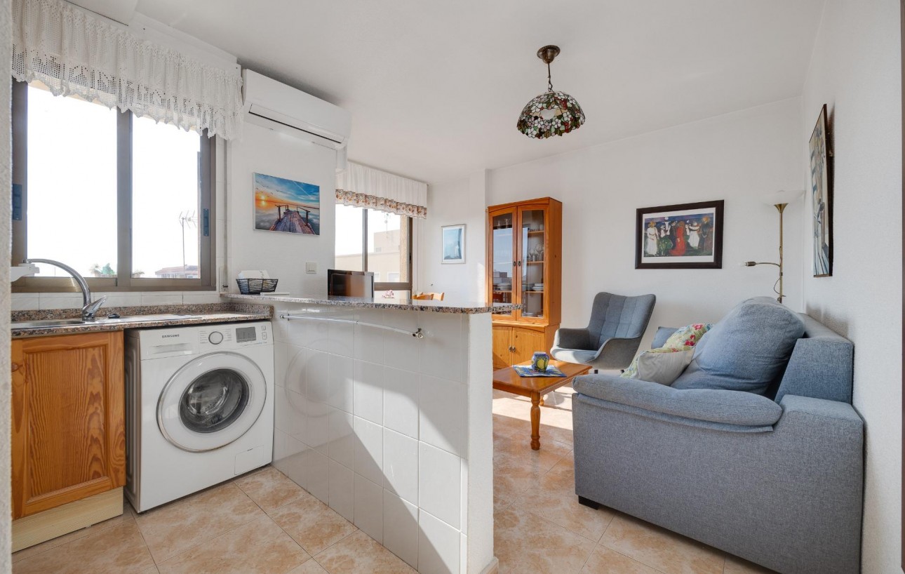 Resale - Wohnung - Torrevieja - Playa de los Naufragos