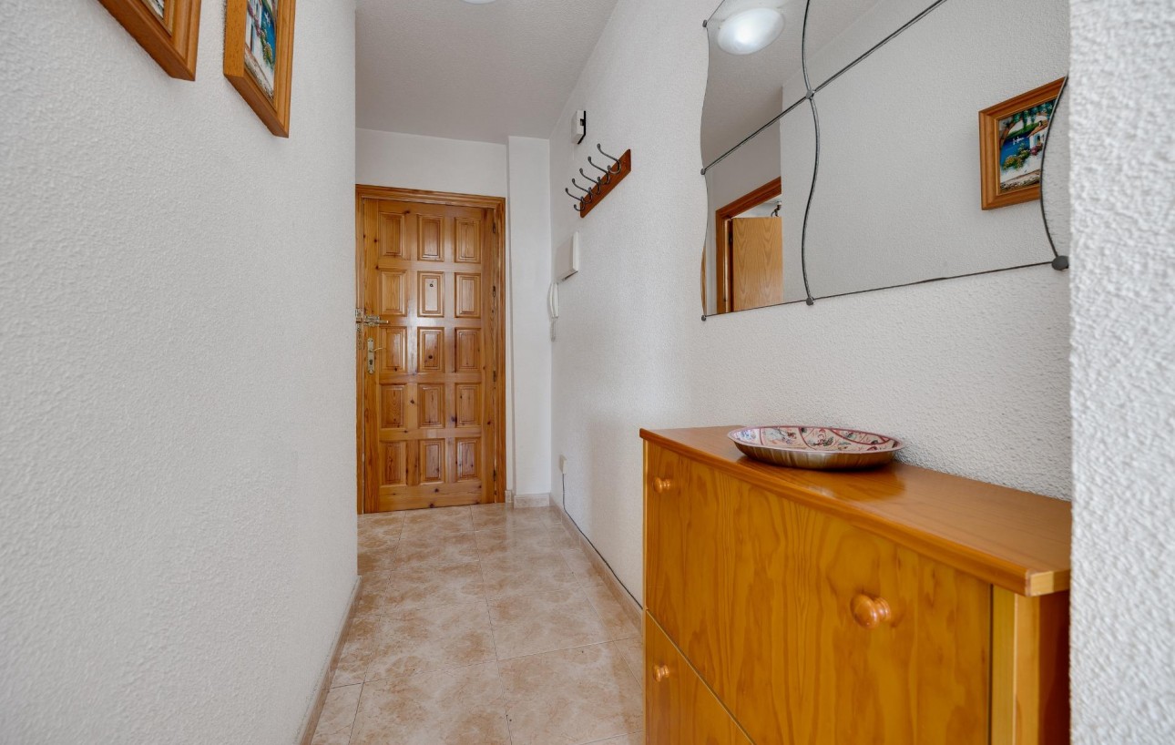 Resale - Wohnung - Torrevieja - Playa de los Naufragos