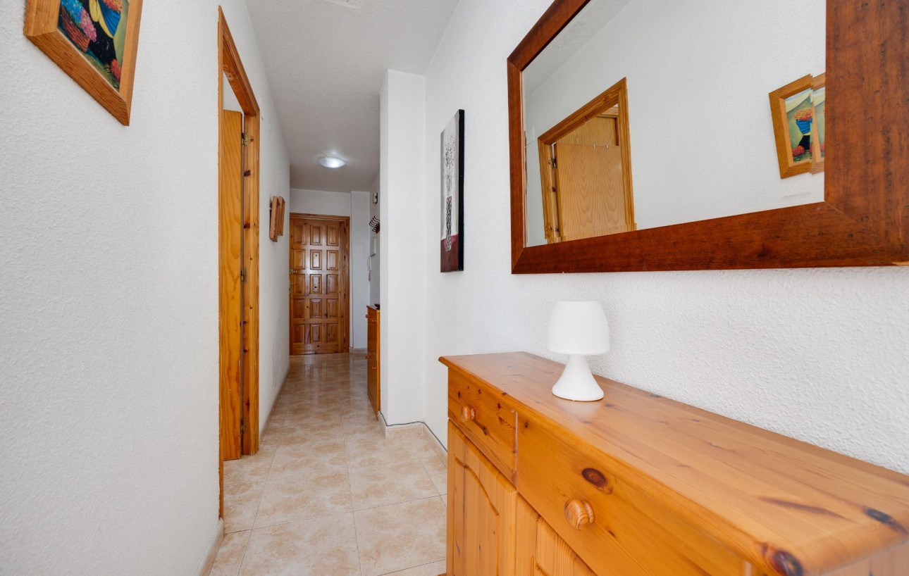 Resale - Wohnung - Torrevieja - Playa de los Naufragos