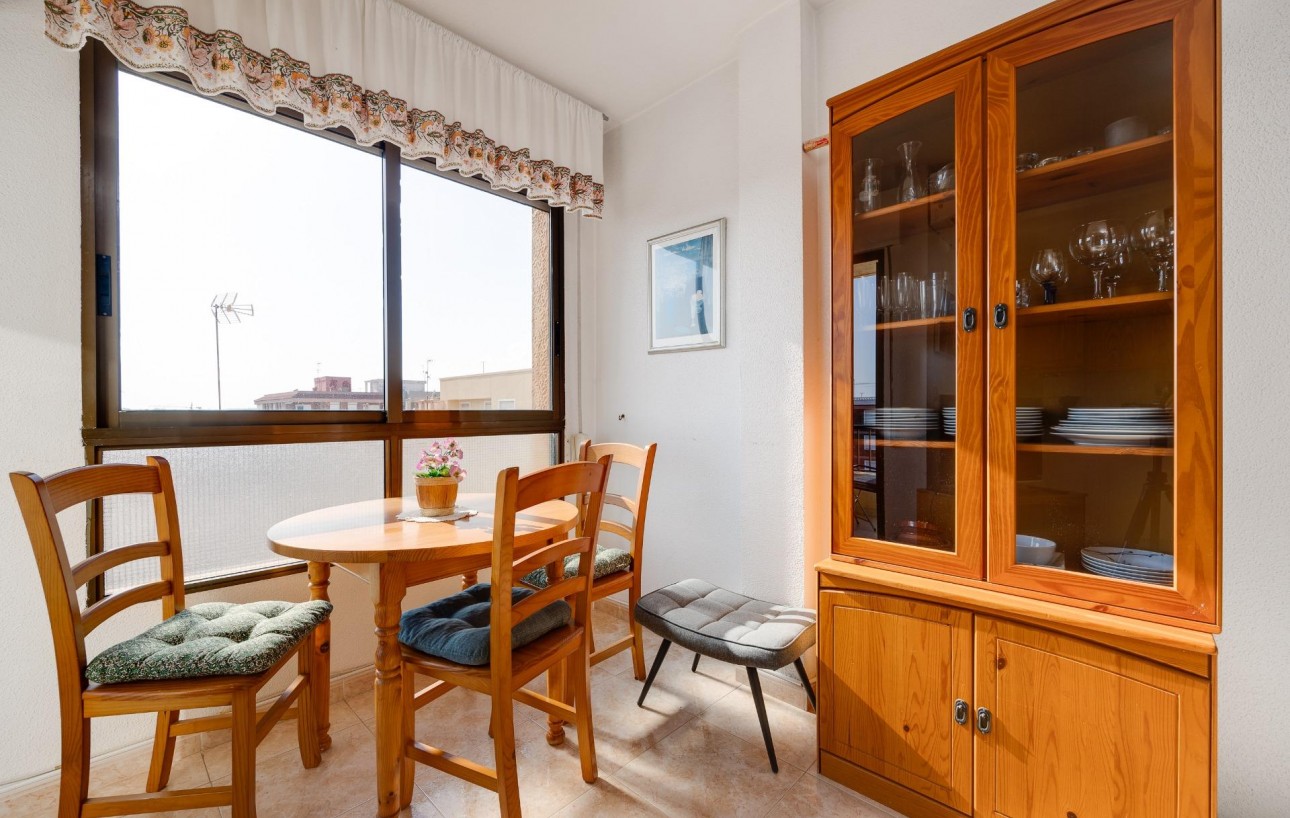 Resale - Wohnung - Torrevieja - Playa de los Naufragos