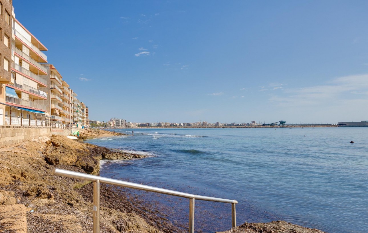 Resale - Wohnung - Torrevieja - Playa de los Naufragos