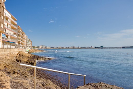 Resale - Wohnung - Torrevieja - Playa de los Naufragos