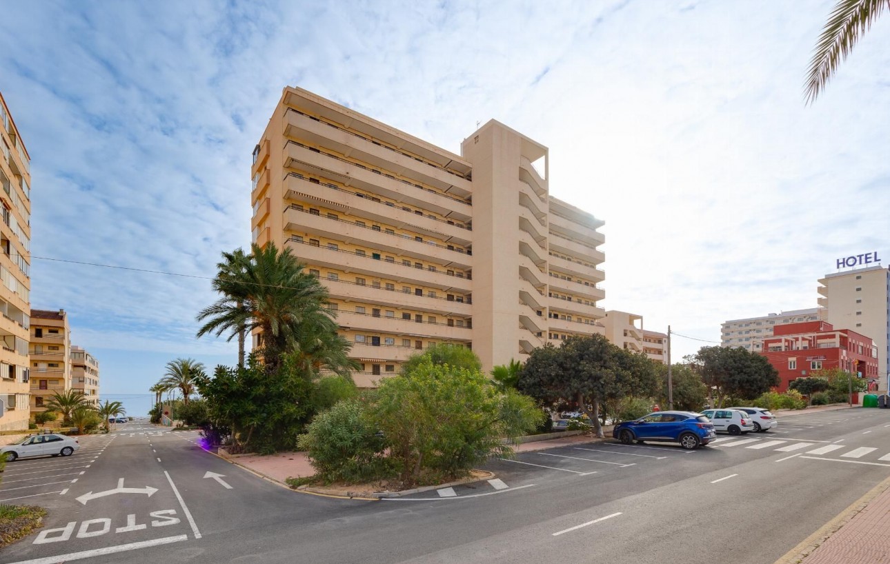 Sale - Apartment - Torrevieja - Cabo cervera