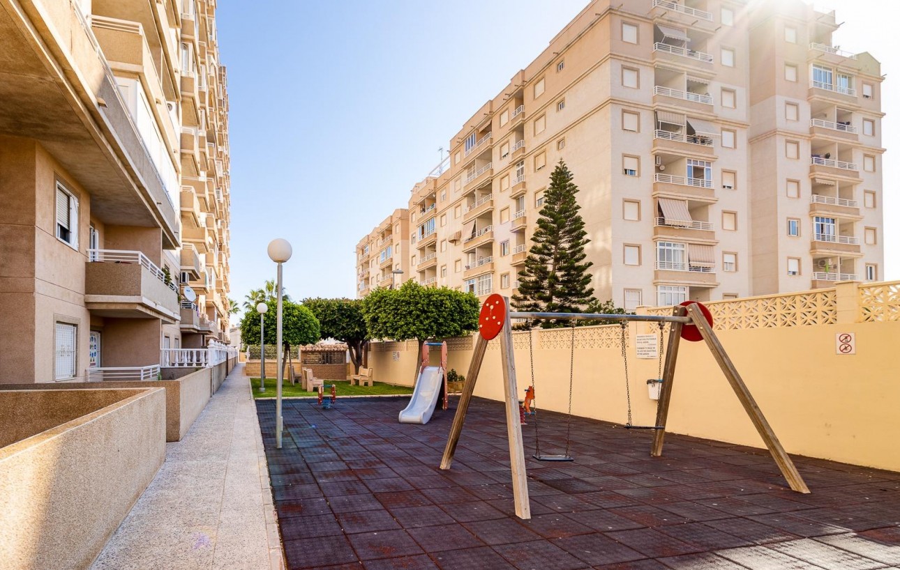 Sale - Apartment - Torrevieja - Nueva Torrevieja