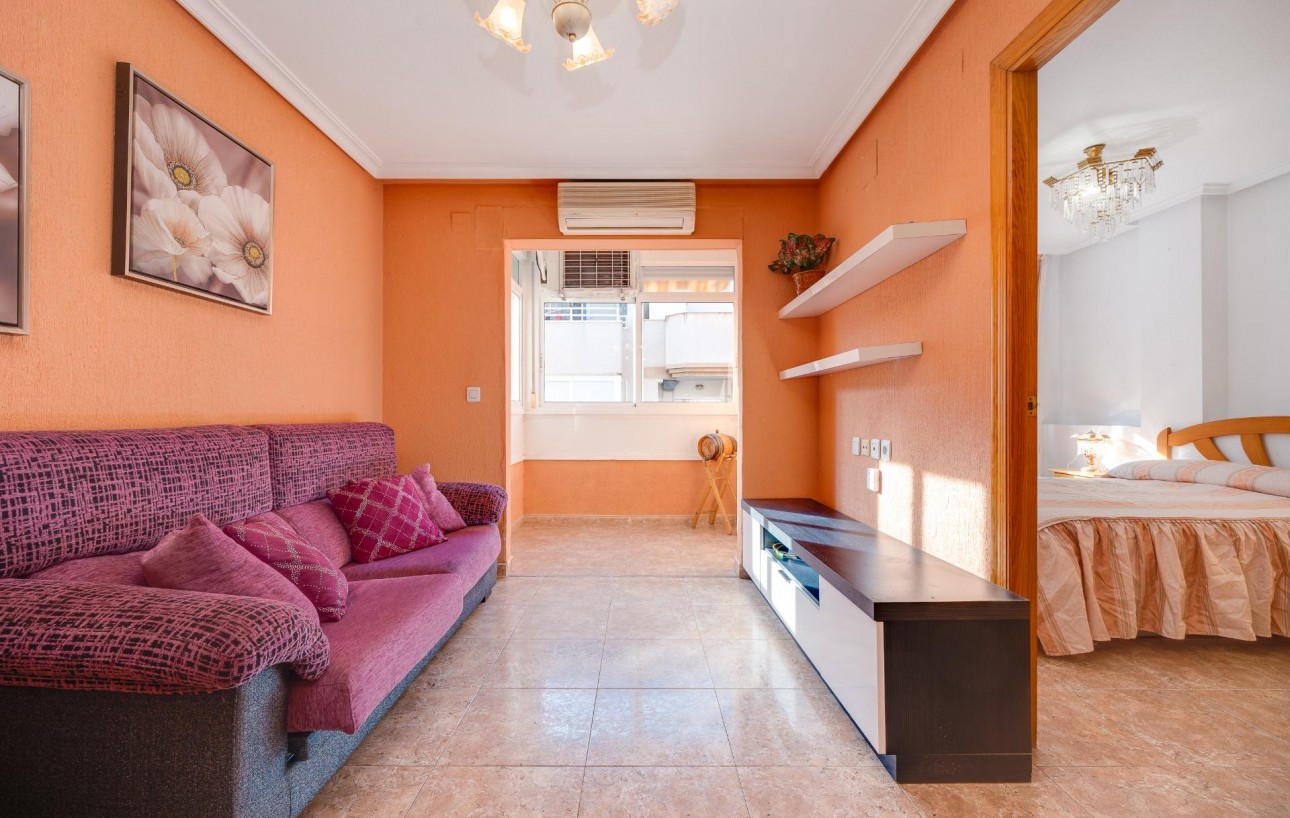 Resale - Wohnung - Torrevieja - Centro