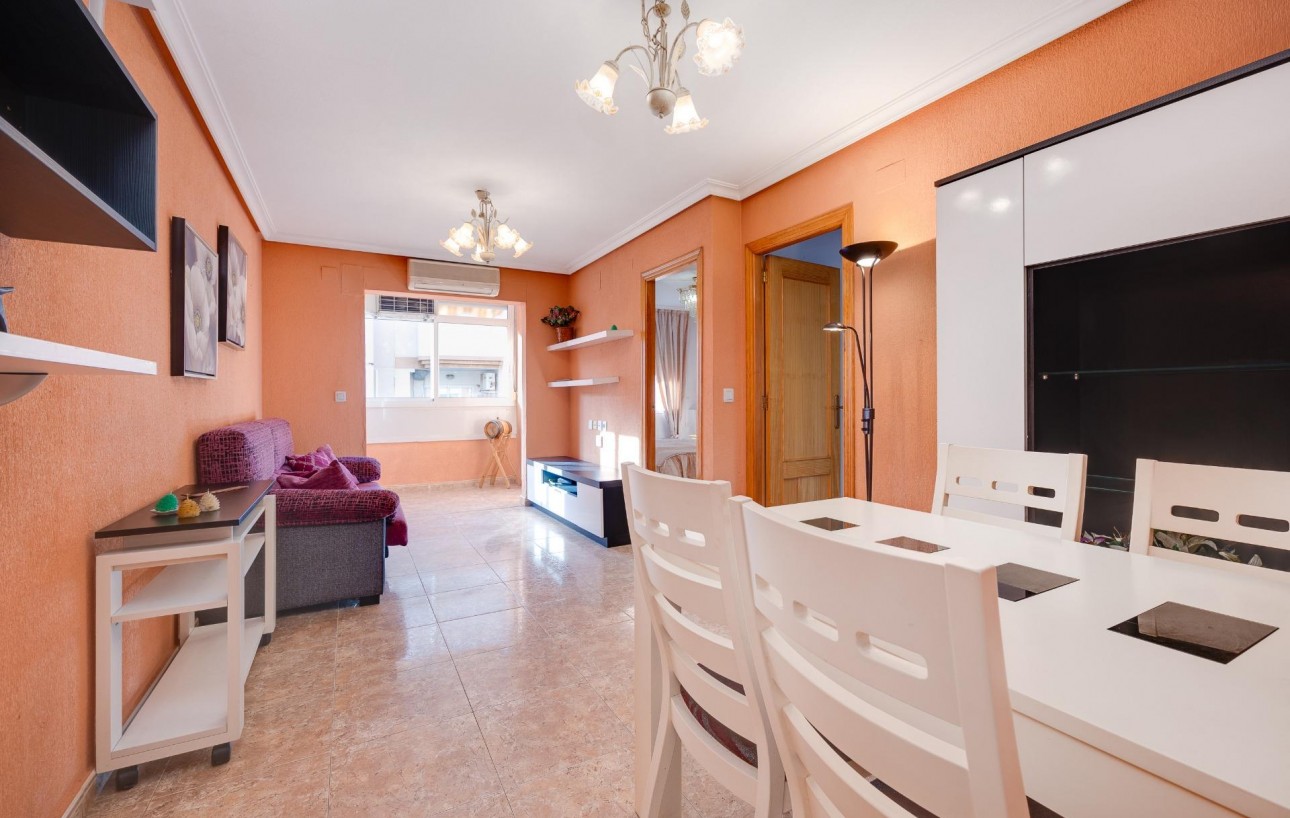 Resale - Wohnung - Torrevieja - Centro