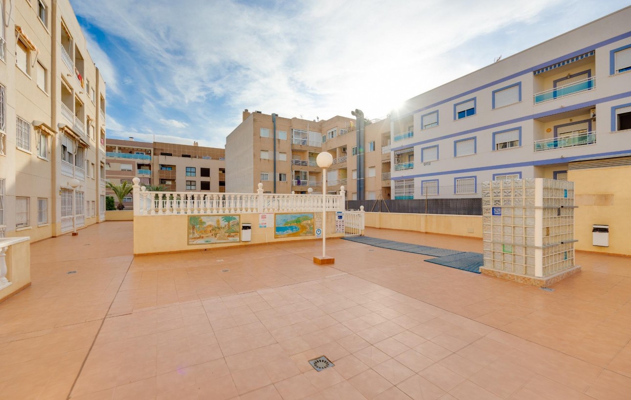 Resale - Wohnung - Torrevieja - Centro