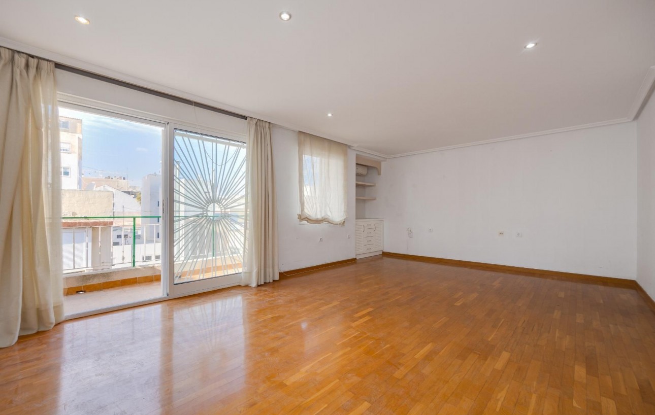 Venta - Apartamento - Torrevieja - torrevieja