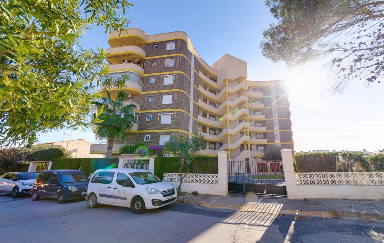 Resale - Lägenhet - Orihuela Costa - La Zenia