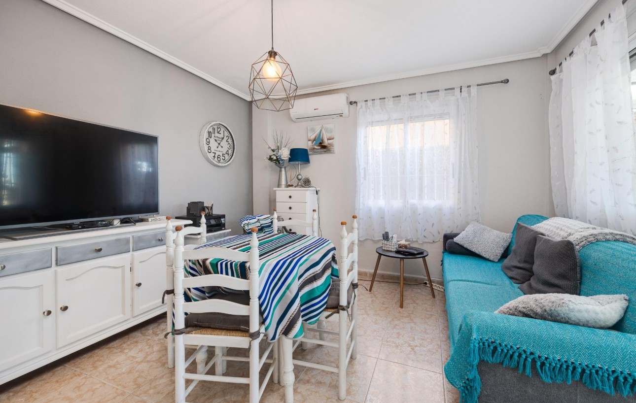 Sale - Bungalow Planta Baja - Torrevieja - La veleta