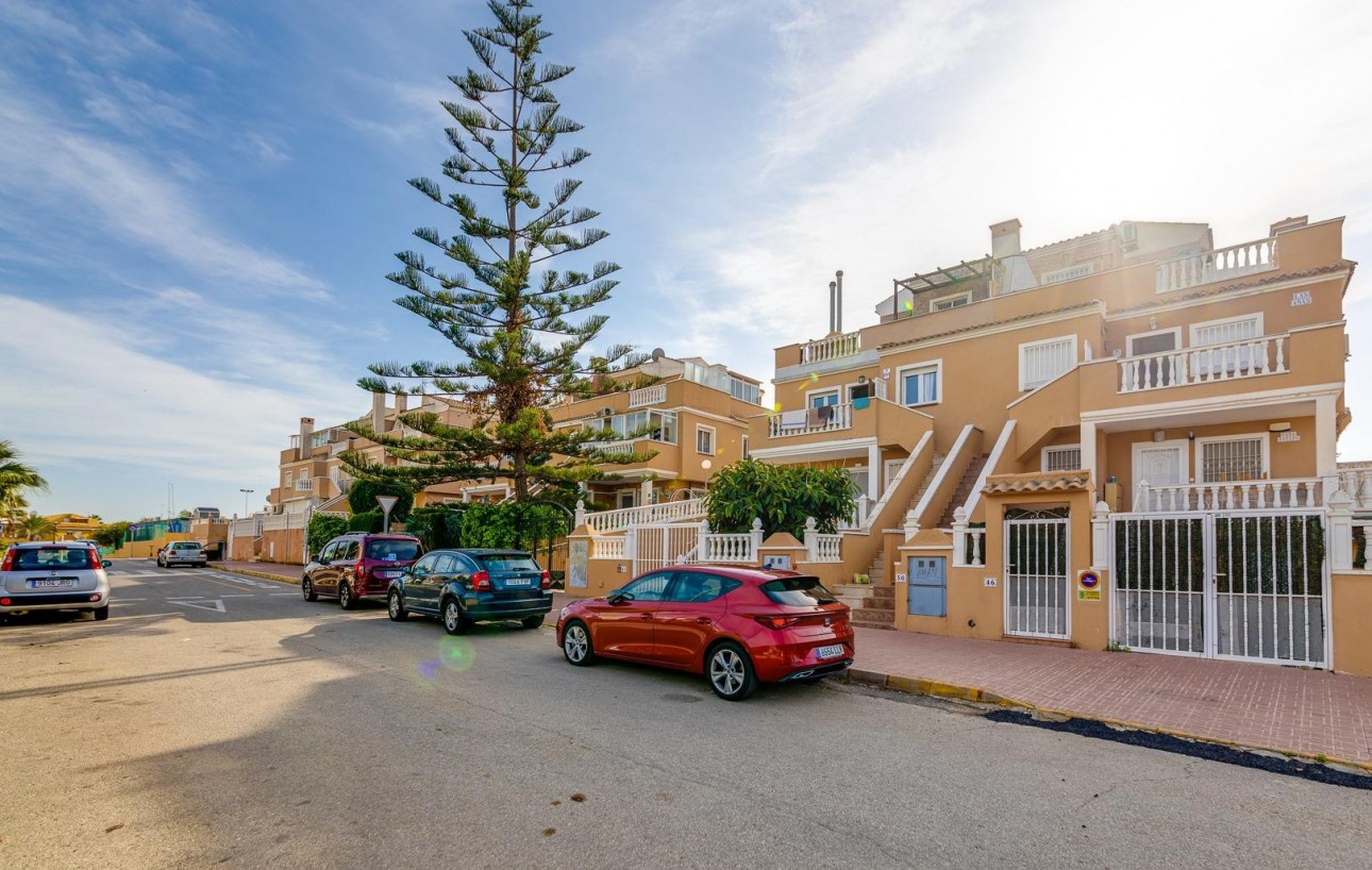 Sale - Bungalow Planta Baja - Torrevieja - La veleta