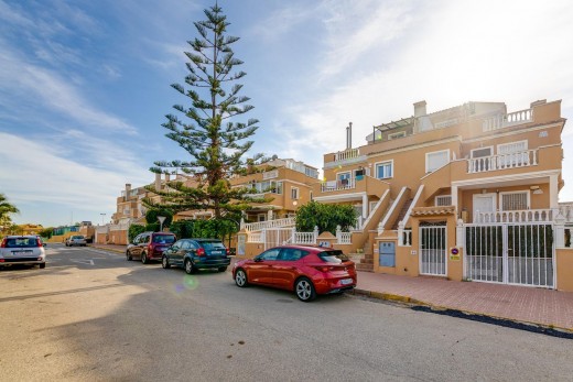 Sale - Bungalow Planta Baja - Torrevieja - La veleta