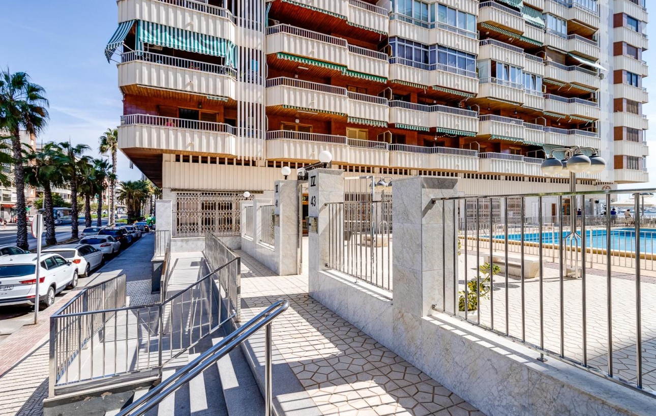 Sale - Apartment - Torrevieja - Acequion