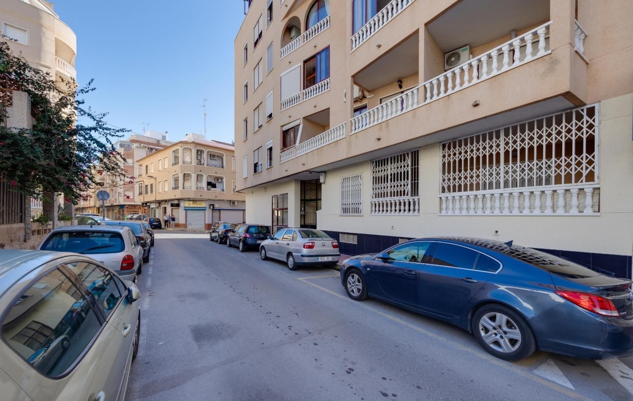 Sale - Apartment - Torrevieja - Estacion de autobuses