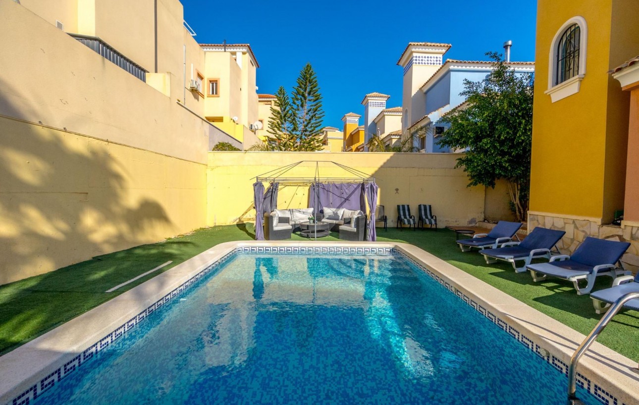 Resale - Villa - Orihuela Costa - Las Filipinas