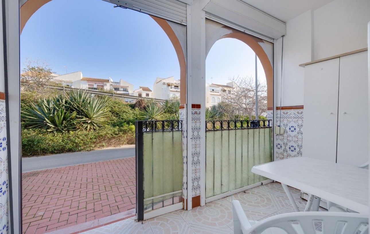 Sale - Bungalow - Torrevieja - La veleta