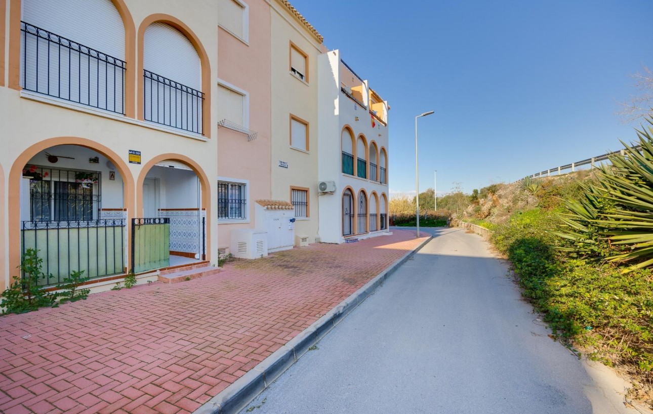 Sale - Bungalow - Torrevieja - La veleta