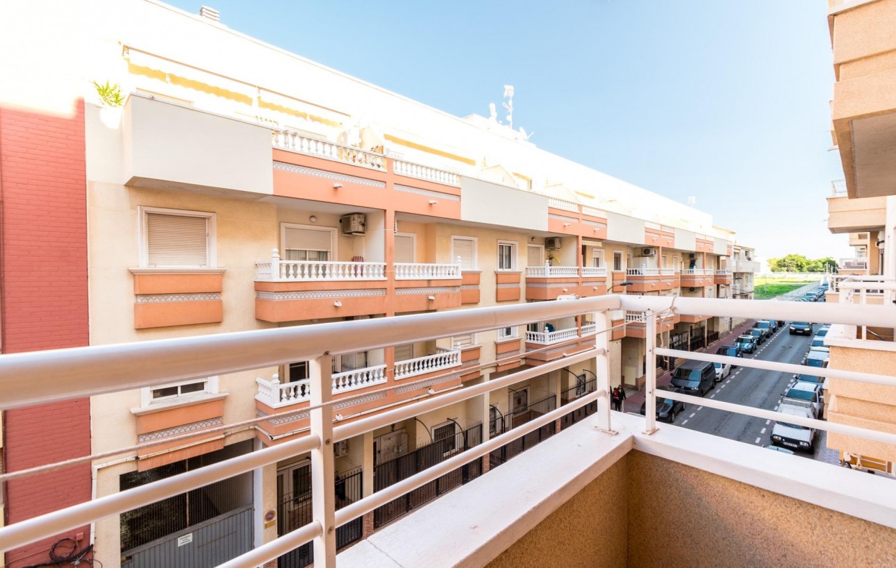 Sale - Apartment - Torrevieja - Estacion de autobuses