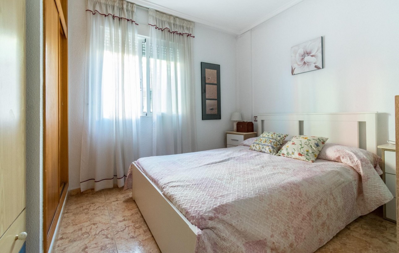 Sale - Apartment - Torrevieja - Estacion de autobuses