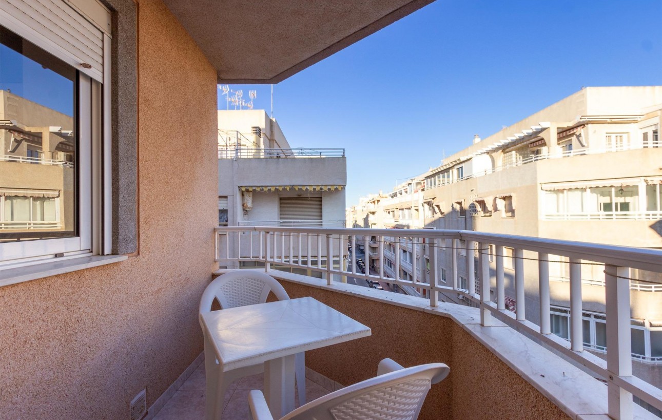 Sale - Apartment - Torrevieja - Acequion