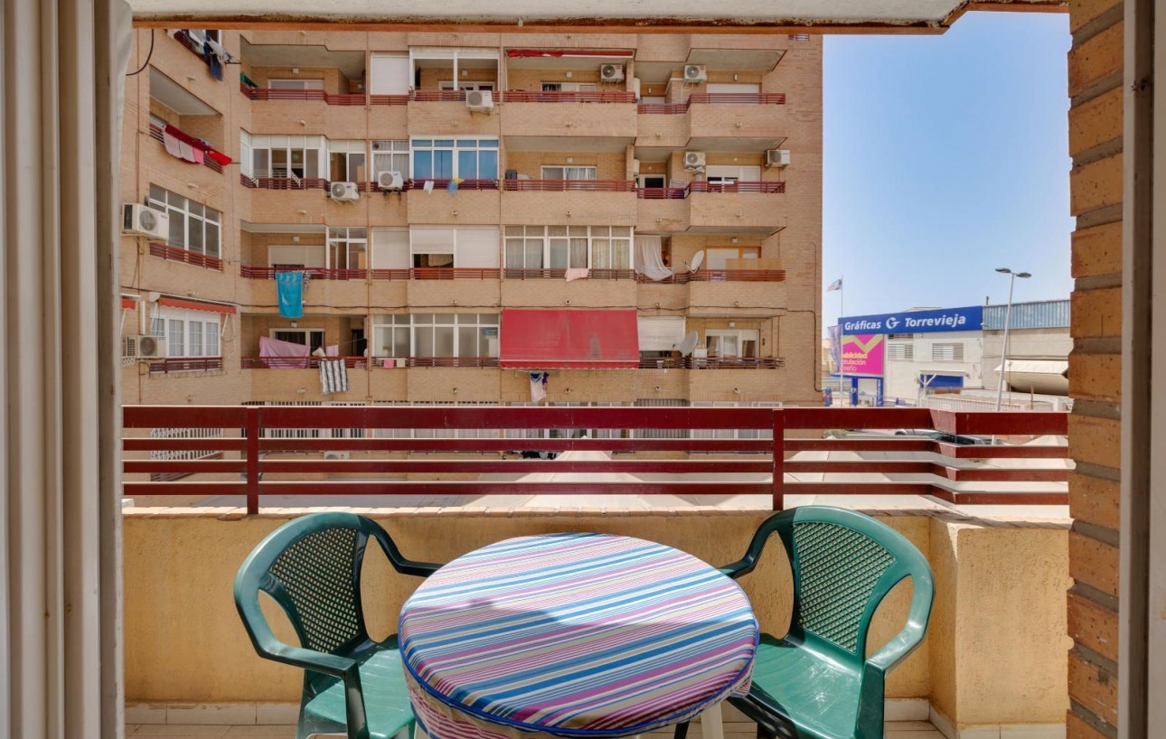 Resale - Wohnung - Torrevieja - Playa de los locos