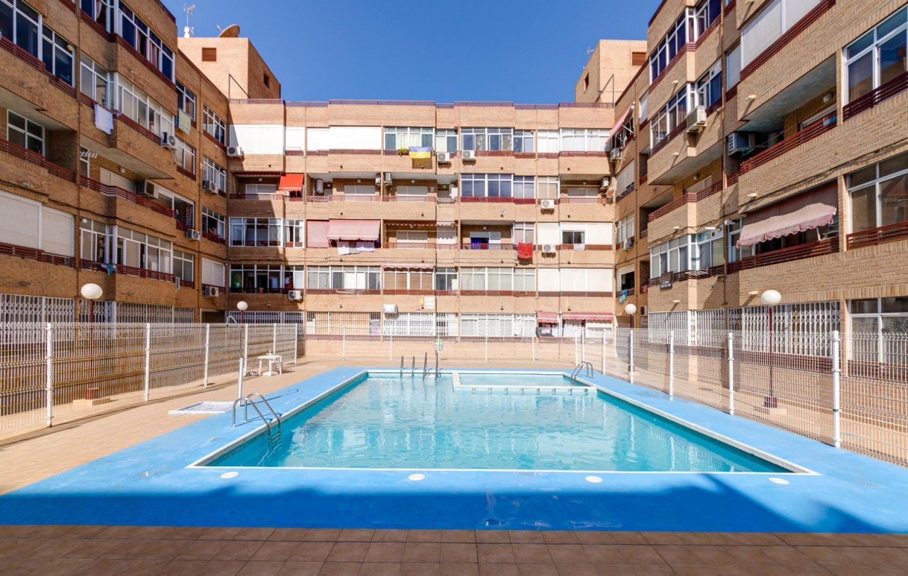 Resale - Wohnung - Torrevieja - Playa de los locos