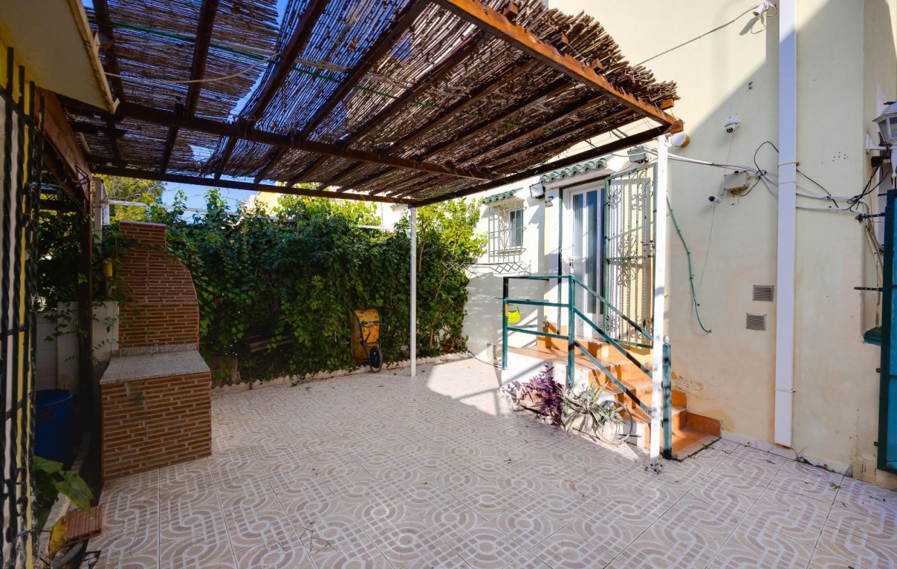 Resale - Casa - Orihuela Costa - La Florida