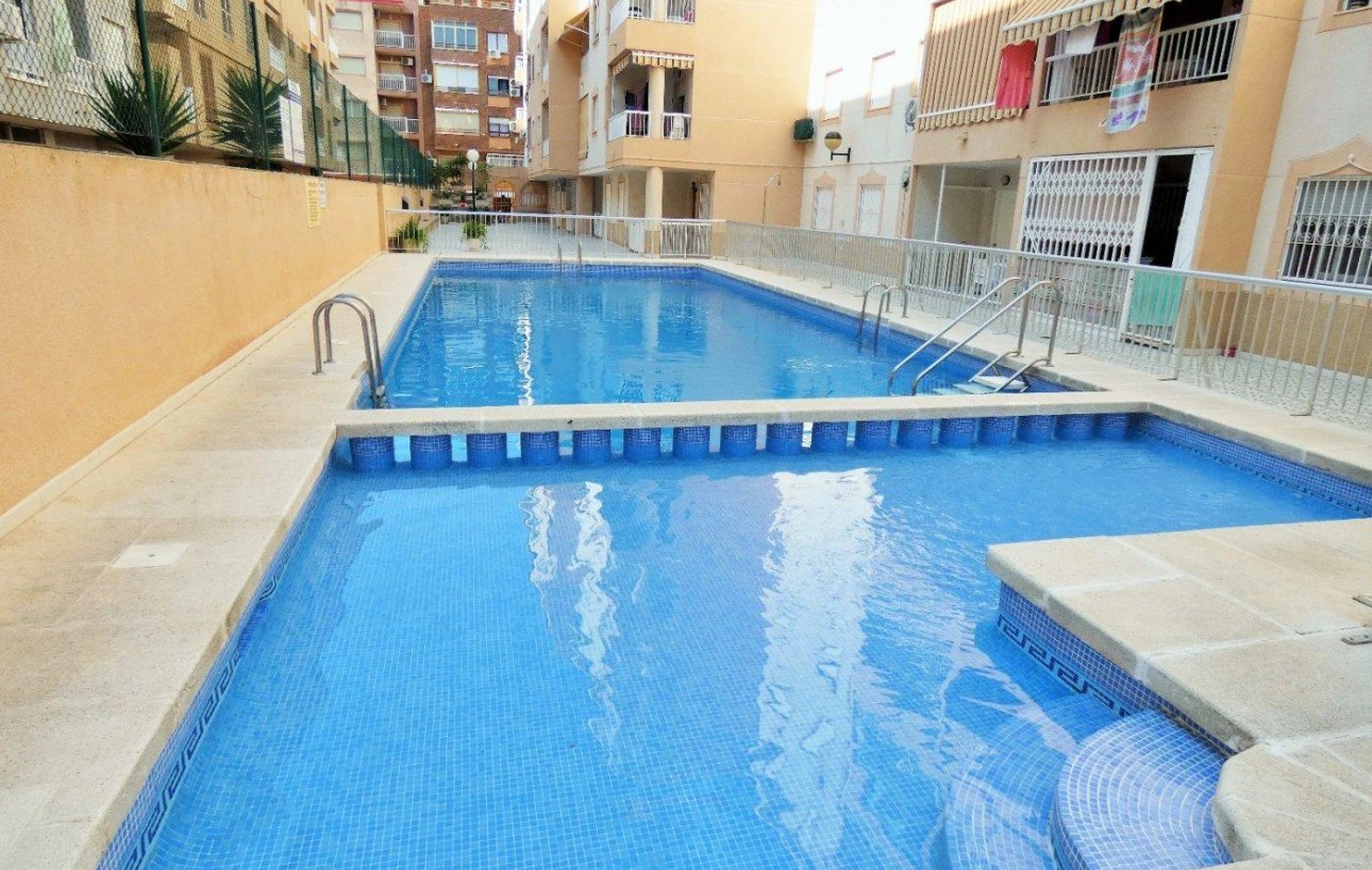 Sale - Apartment - Torrevieja - Acequion