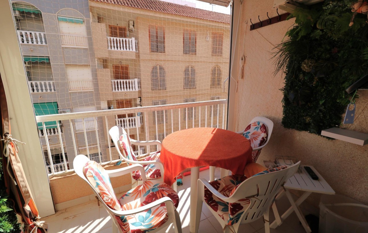 Sale - Apartment - Torrevieja - Acequion