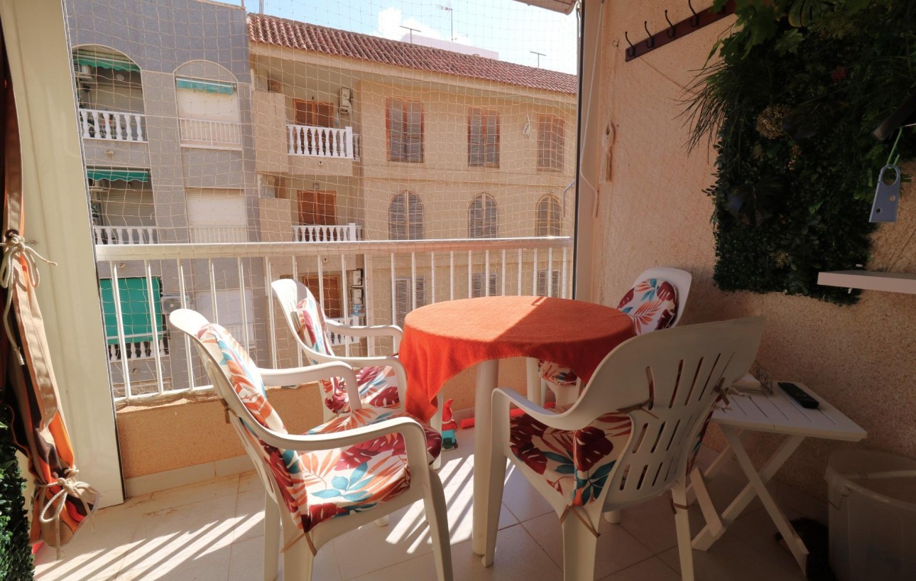 Sale - Apartment - Torrevieja - Acequion